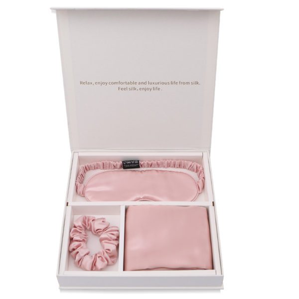 Silk Sleep Essentials Gift Set