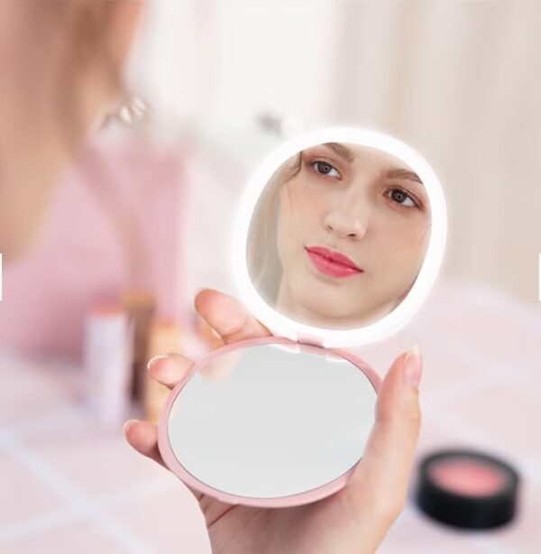 Compact LED Makeup Mirror for girls1