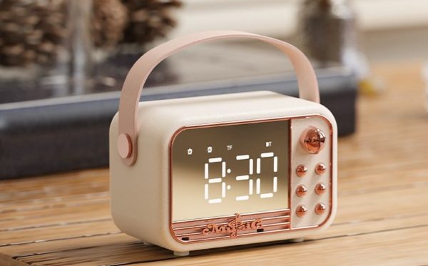 Retro Radio Style Bluetooth Speaker