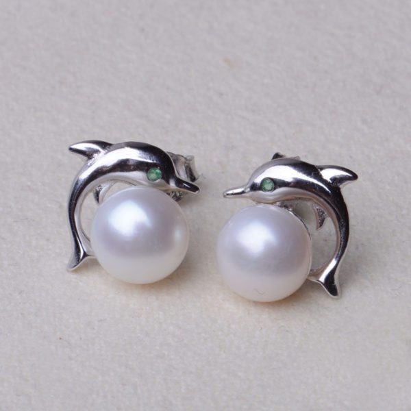 Exquisite Dolphin Natural Pearl Stud Earrings