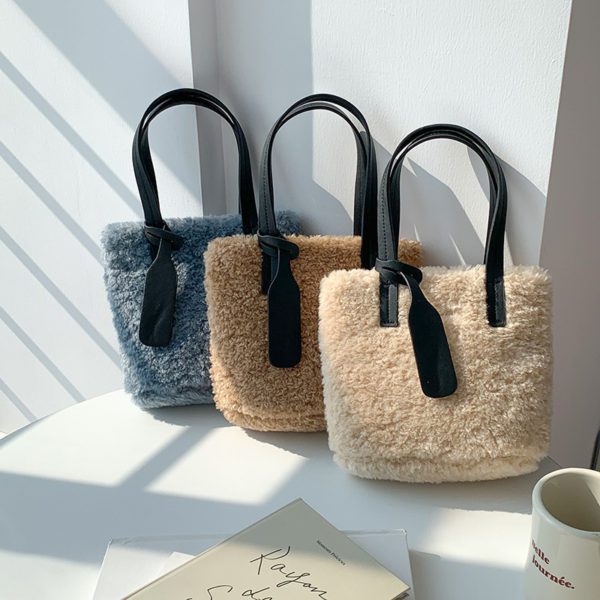 small puffy tote bag